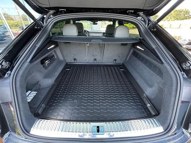 Photo of 2023 Mythos Black Metallic Audi Q8