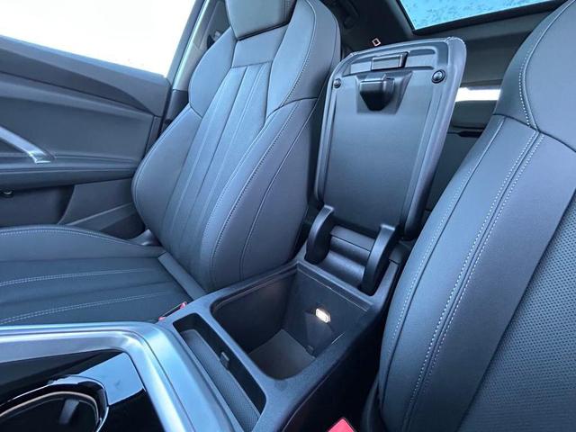 Photo of 2025 Mythos Black Metallic Audi Q5