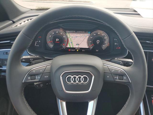 Photo of 2025 Glacier White Audi Q7