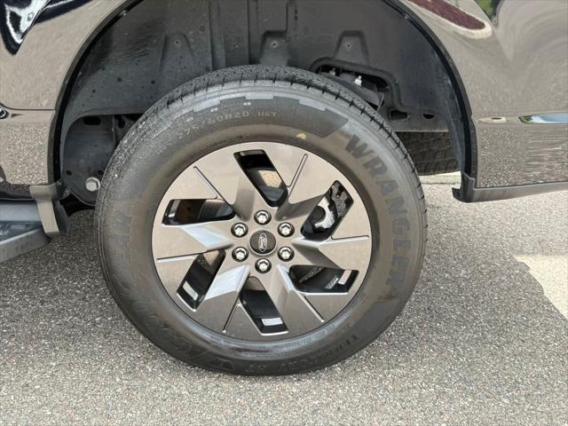Photo of 2024 Black Metallic Ford F-150 Lightning