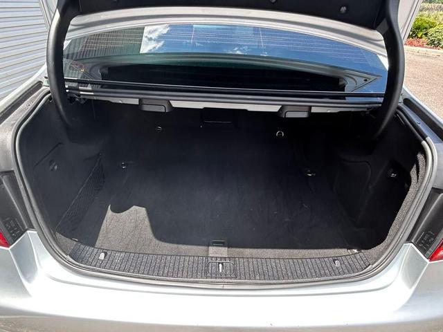 Photo of 2016 Iridium Silver Metallic Mercedes-Benz E-Class