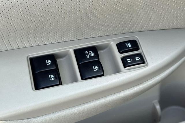 Photo of 2014 Tungsten Metallic Subaru Outback