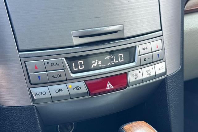 Photo of 2014 Tungsten Metallic Subaru Outback