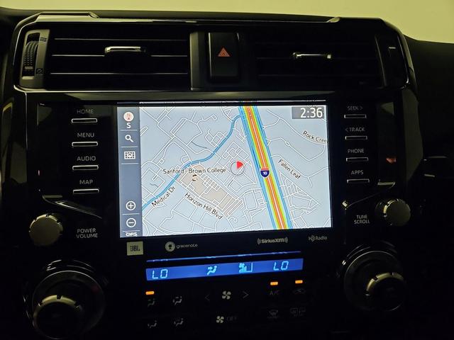 Photo of 2022 Green Toyota 4Runner