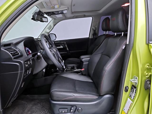 Photo of 2022 Green Toyota 4Runner