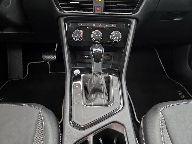 Photo of 2023 Gray Volkswagen Taos