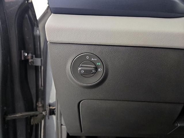 Photo of 2023 Gray Volkswagen Taos