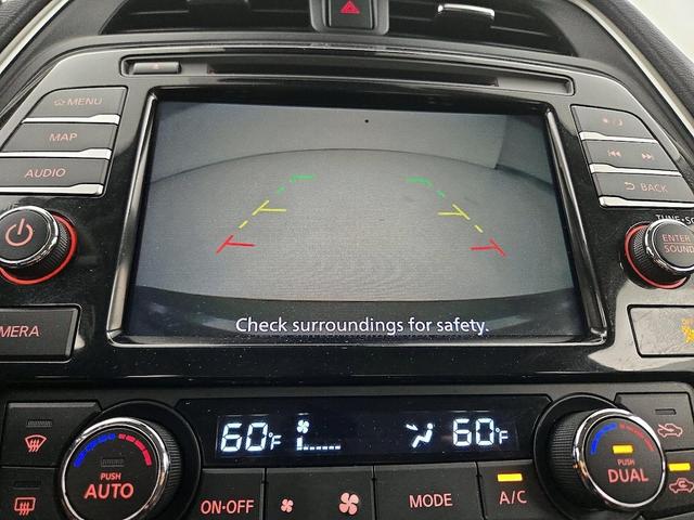 Photo of 2023 Silver Nissan Maxima