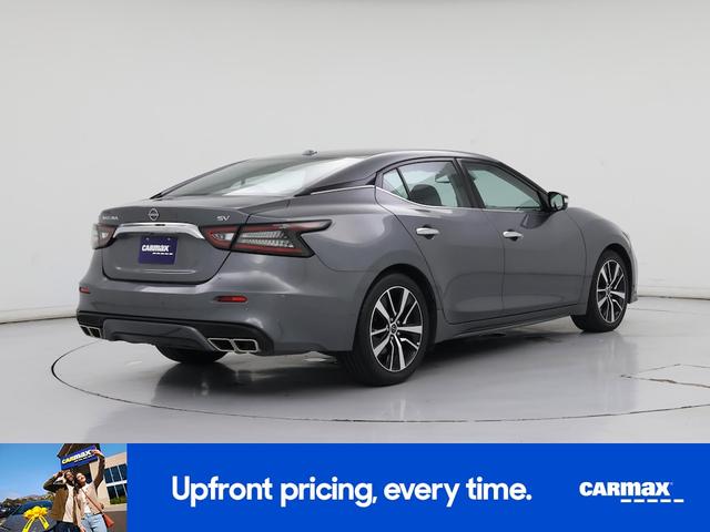 Photo of 2023 Silver Nissan Maxima