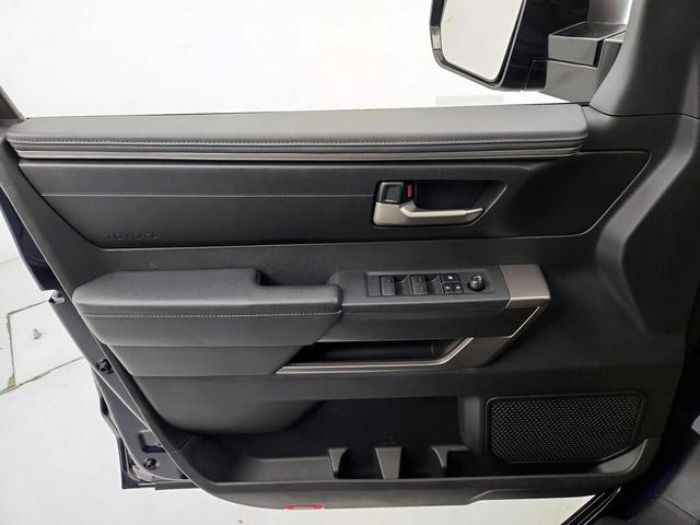 Photo of 2022 Blue Toyota Tundra