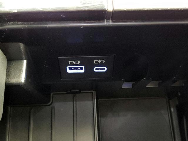 Photo of 2022 Blue Toyota Tundra
