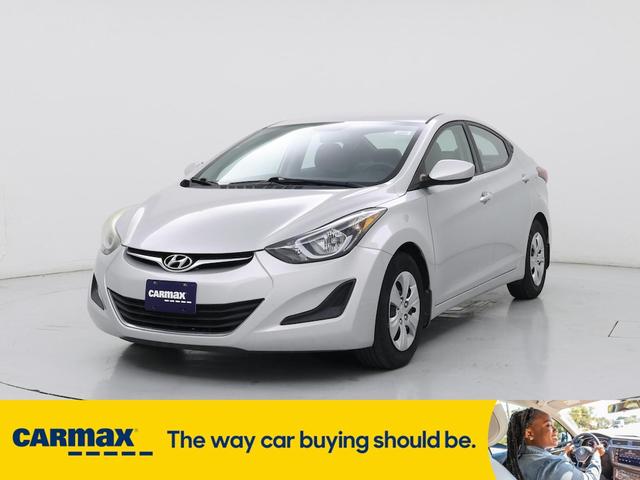 Photo of 2016 Silver Hyundai ELANTRA