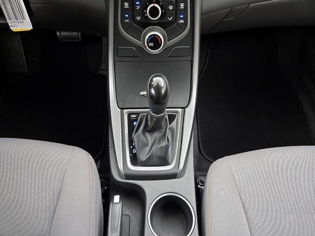 Photo of 2016 Silver Hyundai ELANTRA