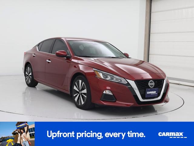 Photo of 2021 Red Nissan Altima