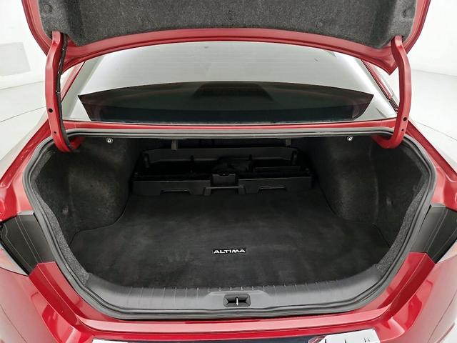 Photo of 2021 Red Nissan Altima