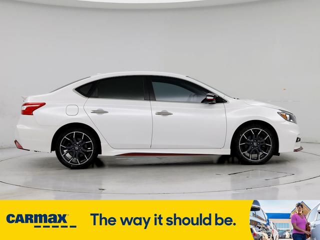 Photo of 2017 Pearl Nissan Sentra