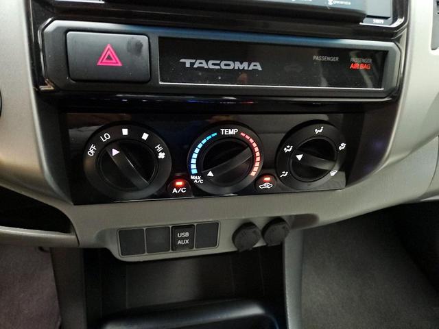 Photo of 2015 Black Toyota Tacoma