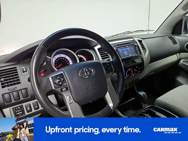 Photo of 2015 Black Toyota Tacoma