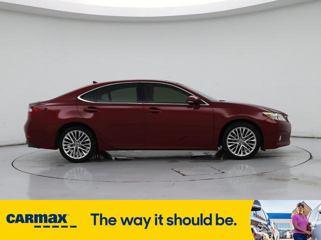 Photo of 2013 Red Lexus ES 350