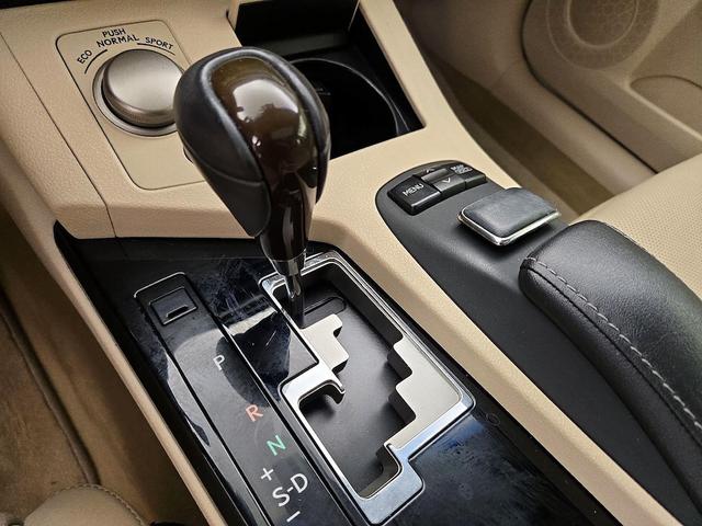 Photo of 2013 Red Lexus ES 350