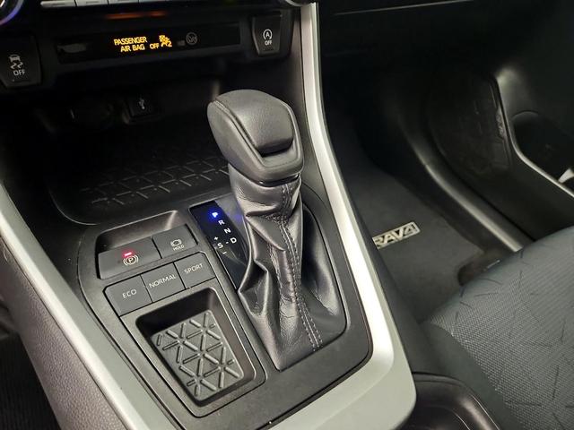 Photo of 2021 Gray Toyota RAV4