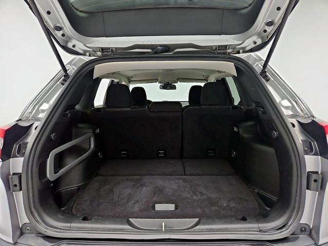 Photo of 2017 Silver Jeep Cherokee