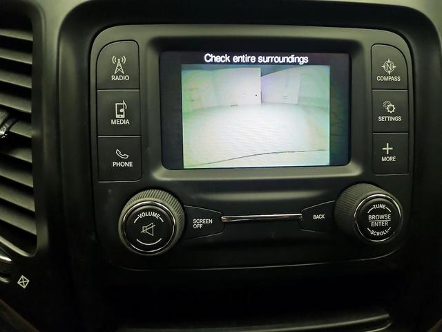 Photo of 2017 Silver Jeep Cherokee