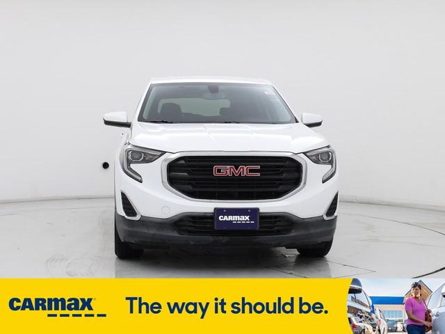Photo of 2018 White GMC Terrain