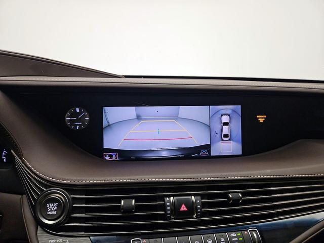 Photo of 2020 Gray Lexus LS 500