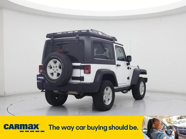 Photo of 2015 White Jeep Wrangler