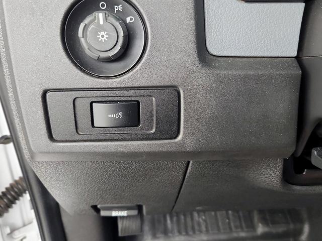 Photo of 2014 White Ford F-150