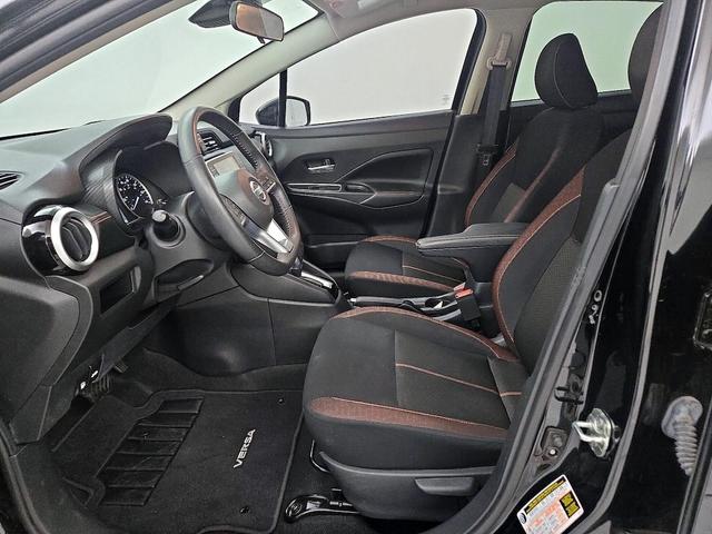 Photo of 2021 Black Nissan Versa
