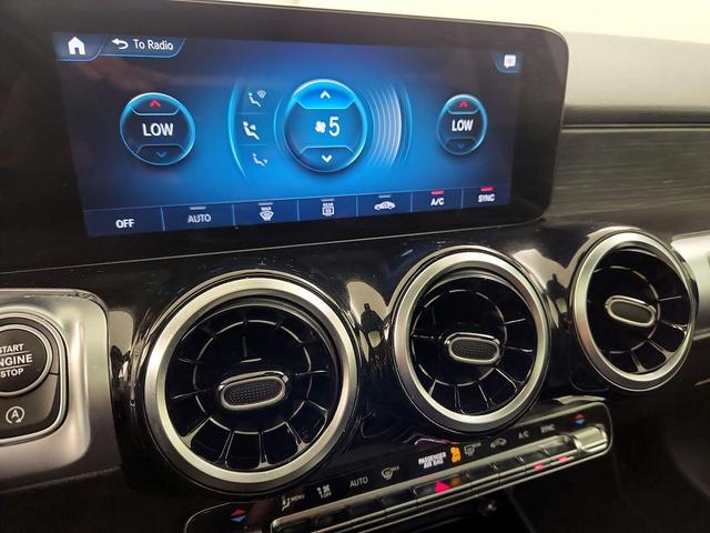 Photo of 2023 Black Mercedes-Benz GLB 250
