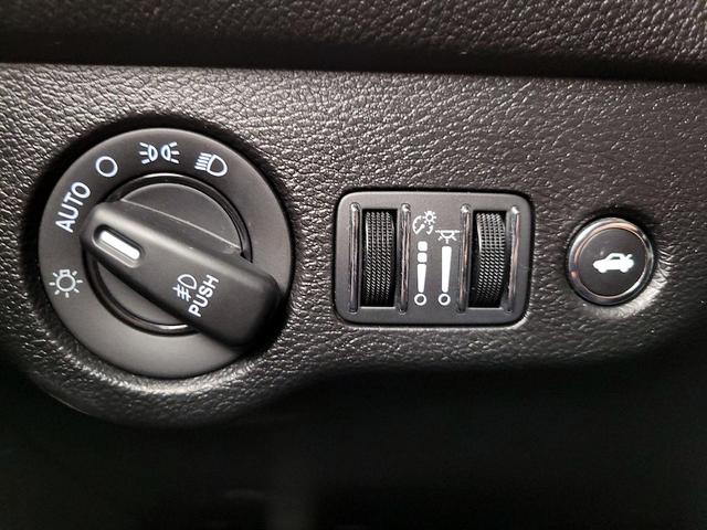 Photo of 2022 Gray Dodge Challenger