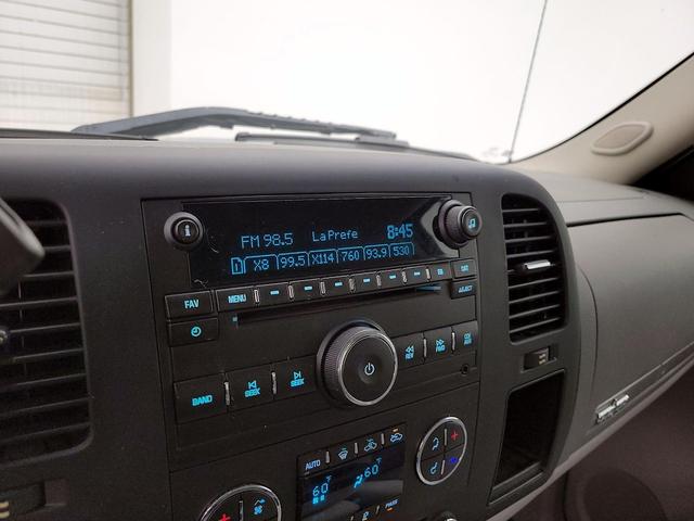 Photo of 2013 Silver Chevrolet Silverado 1500