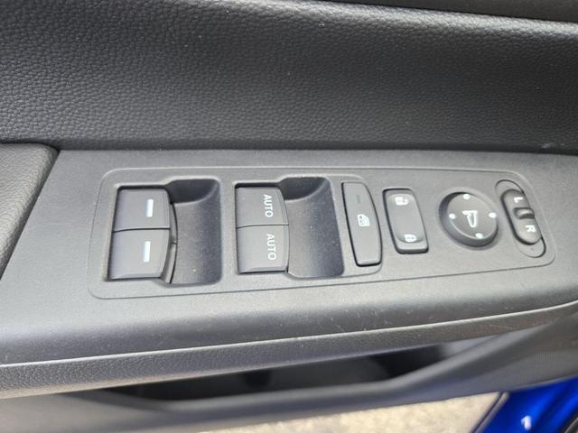 Photo of 2024 Still Night Pearl Honda CR-V
