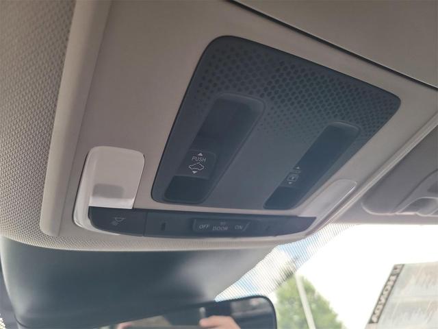 Photo of 2025 Crystal Black Pearl Honda Pilot