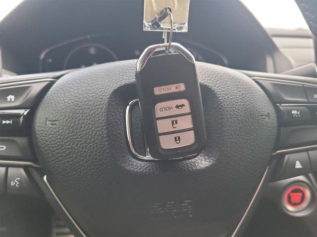 Photo of 2021 Crystal Black Pearl Honda Accord
