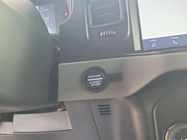 Photo of 2021 Oxford White Ford Bronco