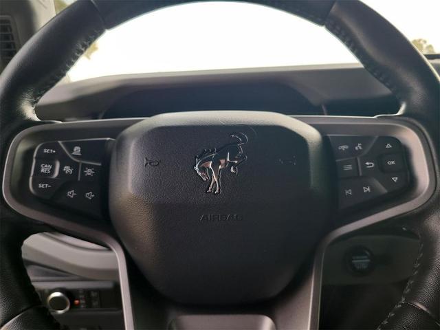 Photo of 2021 Oxford White Ford Bronco
