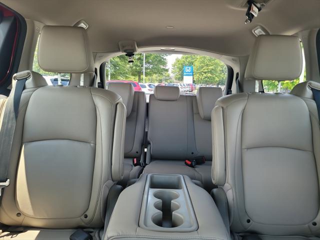 Photo of 2024 Radiant Red Honda Odyssey