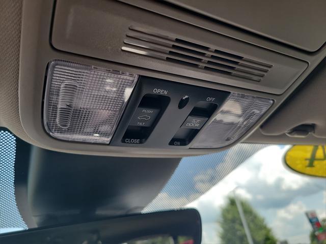 Photo of 2024 Radiant Red Honda Odyssey