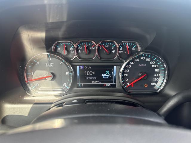 Photo of 2019 Summit White Chevrolet Tahoe