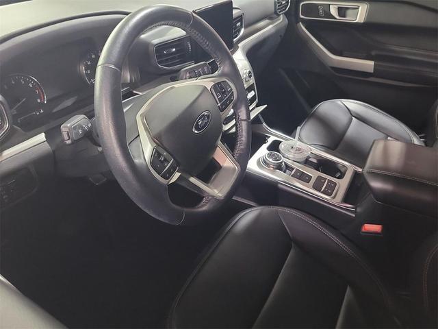 Photo of 2022 Agate Black Metallic Ford Explorer