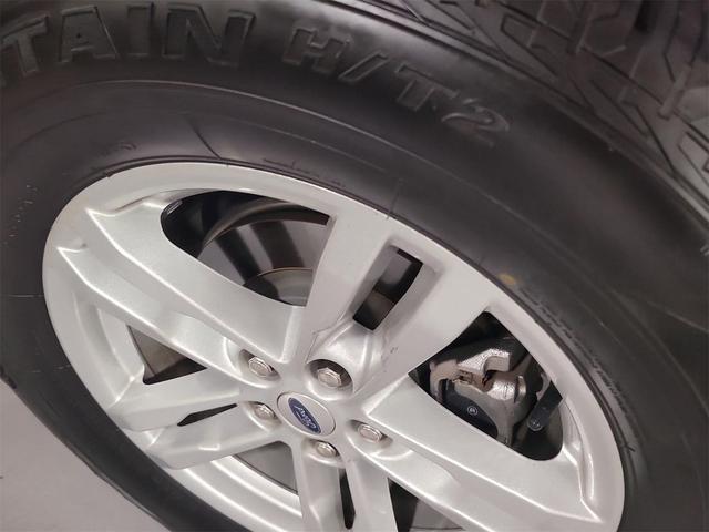 Photo of 2022 Agate Black Metallic Ford Explorer