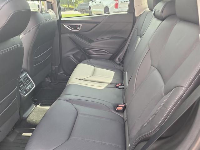 Photo of 2023 Gray Metallic Subaru Forester