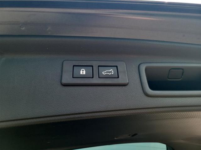 Photo of 2023 Gray Metallic Subaru Forester