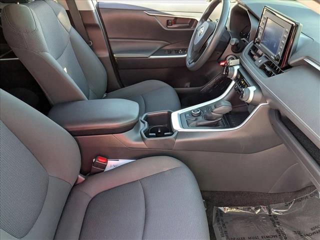 Photo of 2022 Silver Sky Metallic Toyota RAV4 Hybrid