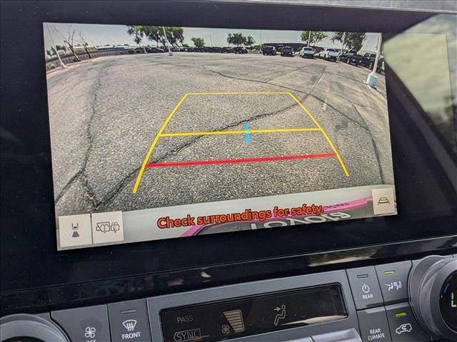 Photo of 2025 Wind Chill Pearl Toyota Grand Highlander