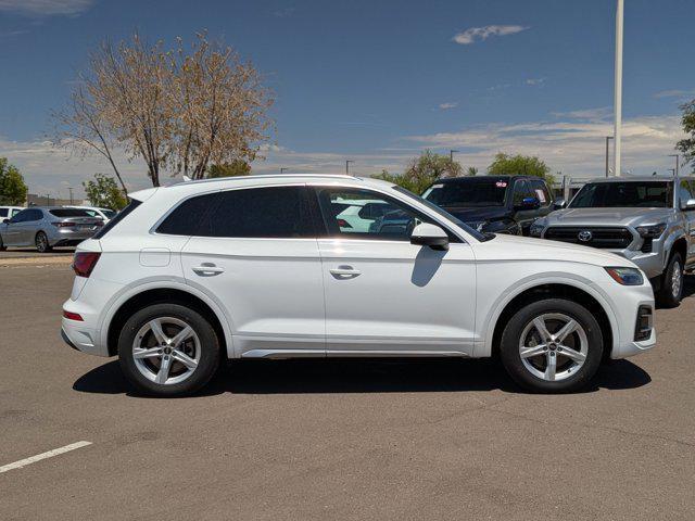 Photo of 2021 White Audi Q5